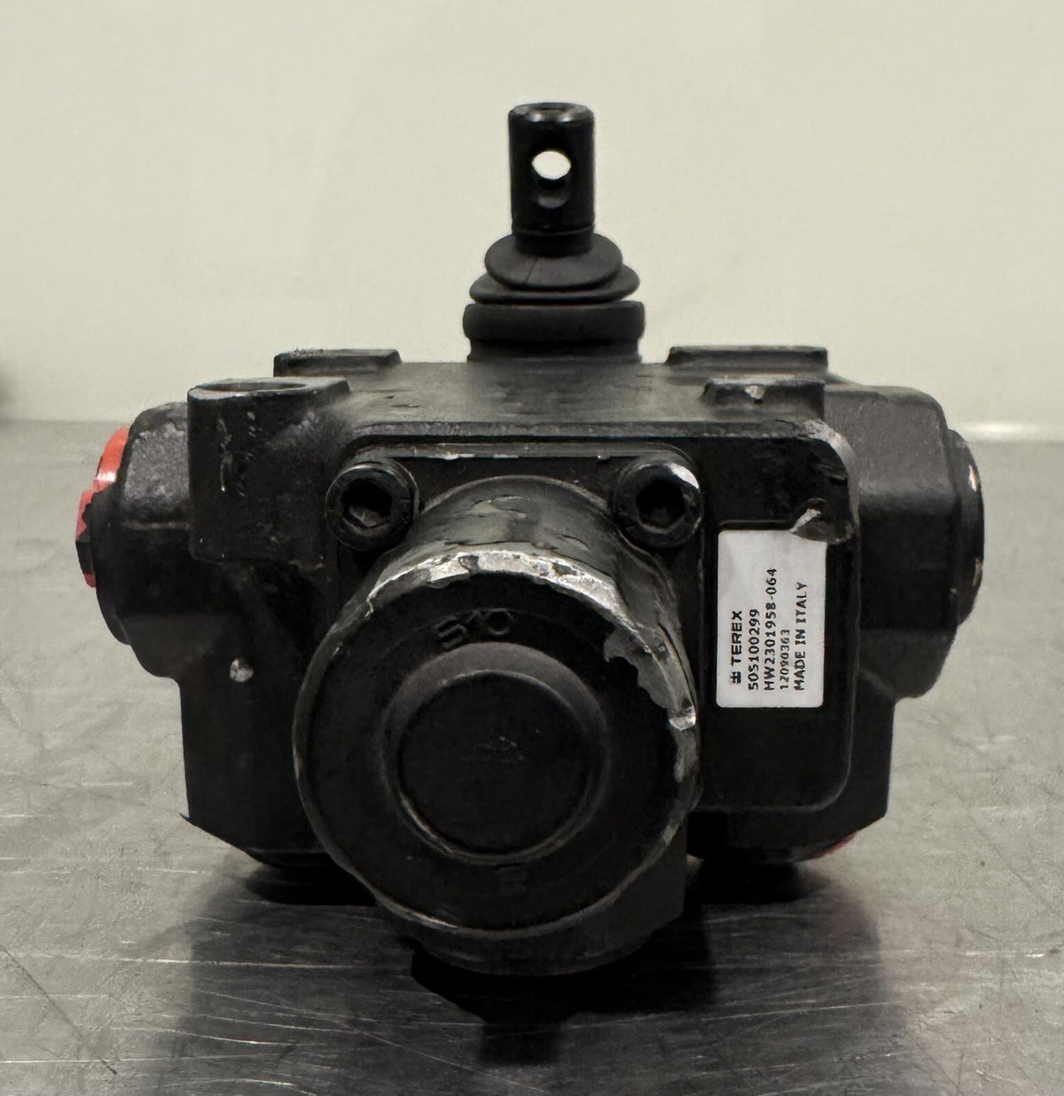 Terex 12090363 Hydraulic Control Valve Powerscreen 505100299 NEW! FREE SHIPPING!