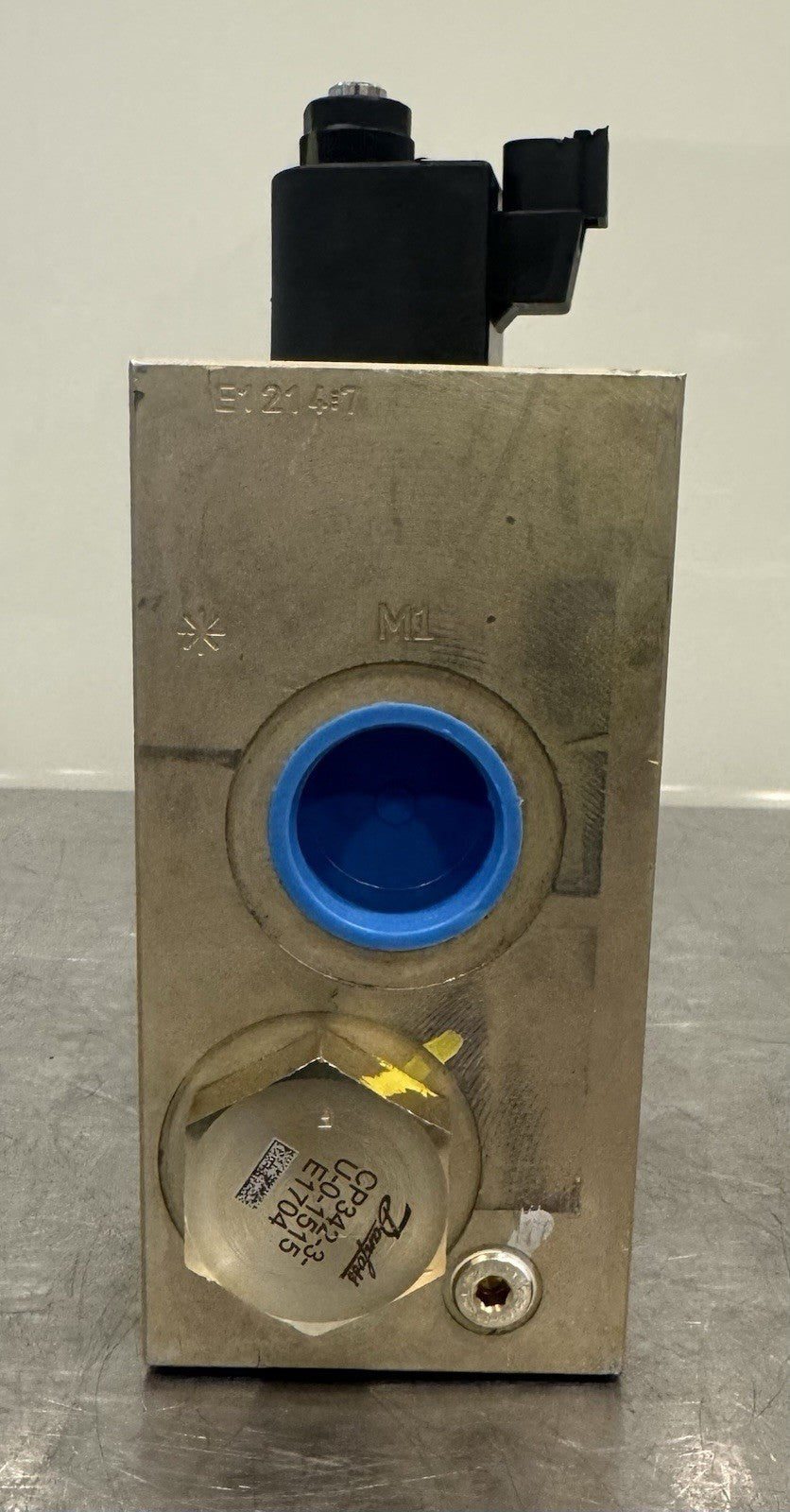 X05-FD16-S16S-1515-59-12D-DE-B Hydraulic Valve Comatrol 11148725 NEW!