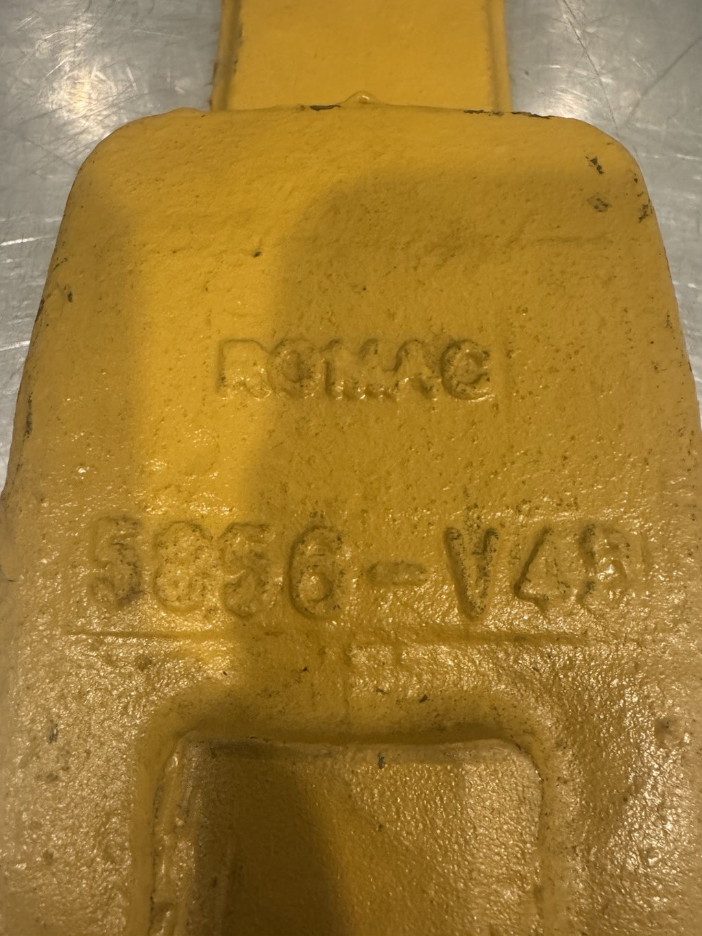Romac 5856-V43 Bucket Tooth Adapter For Esco John Deere NEW! FREE SHIPPING!