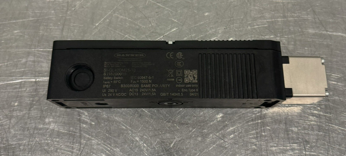 Banner SI-GL42DM21-10 Interlock Safety Locking Switch NEW! FREE SHIPPING!