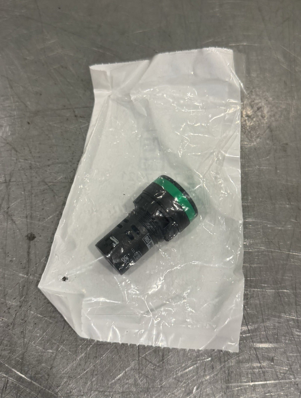RS Pro 763-7921 Panel Mount Indicator Green LED 22mm 7637921 NEW! FREE SHIPPING!