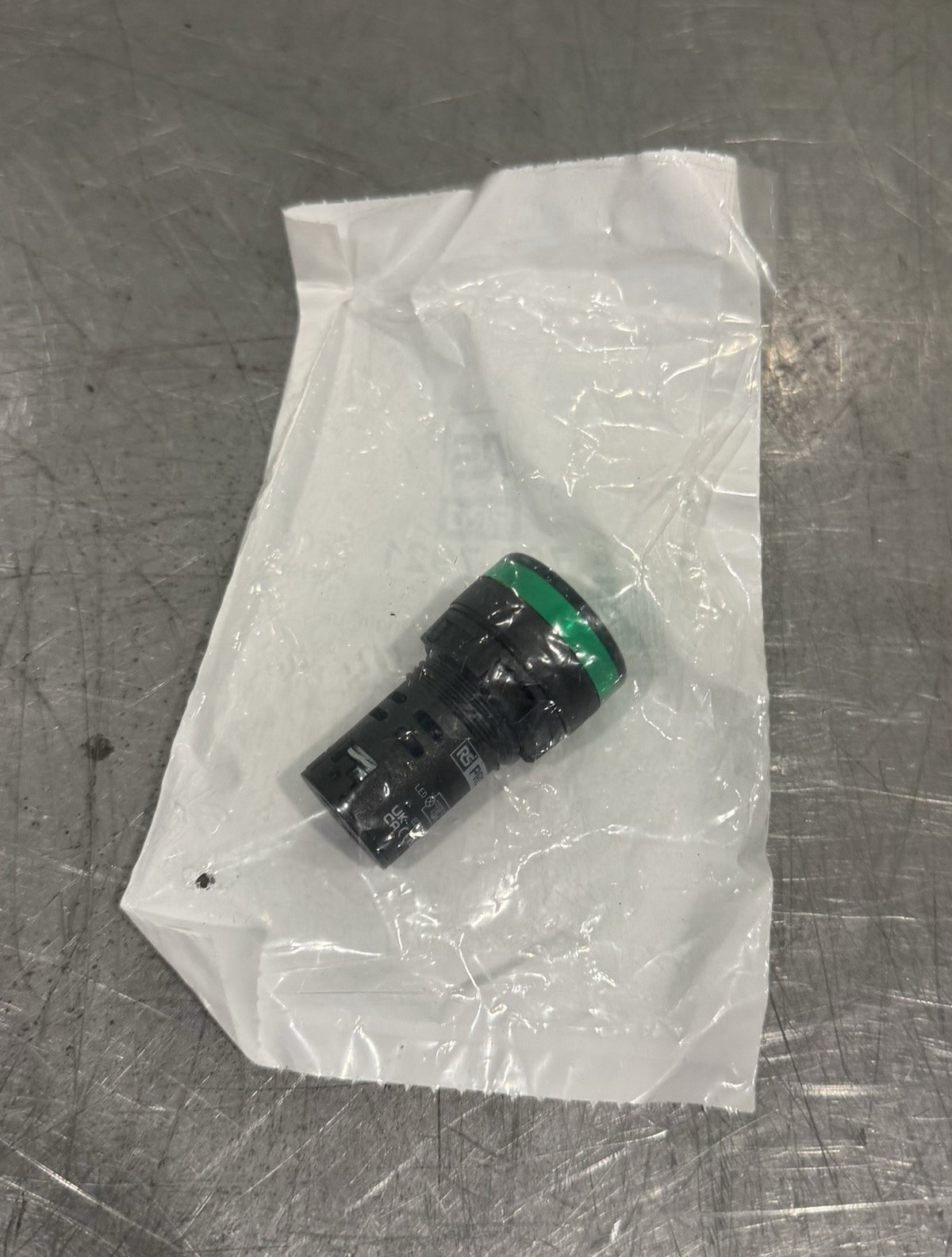 RS Pro 763-7921 Panel Mount Indicator Green LED 22mm 7637921 NEW! FREE SHIPPING!