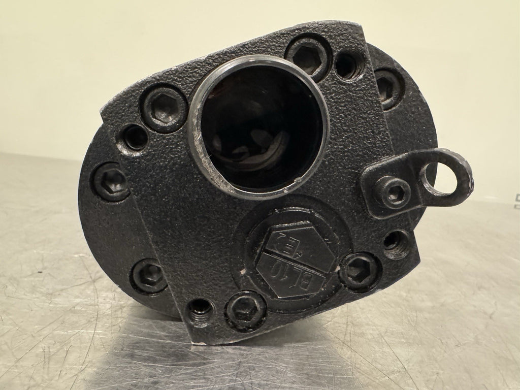 Danfoss 83056530 Gear Pump LH Dual Displacement Splined Shaft 2 Bolt NEW!