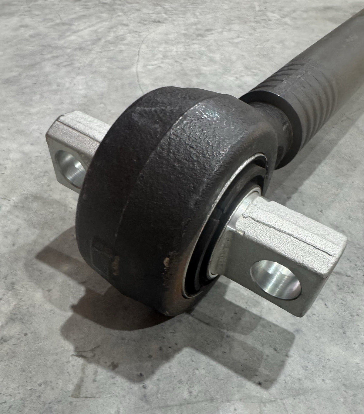 16-17625-001 V-Rod Torque Rod For Freightliner NEW! FREE SHIPPING! 