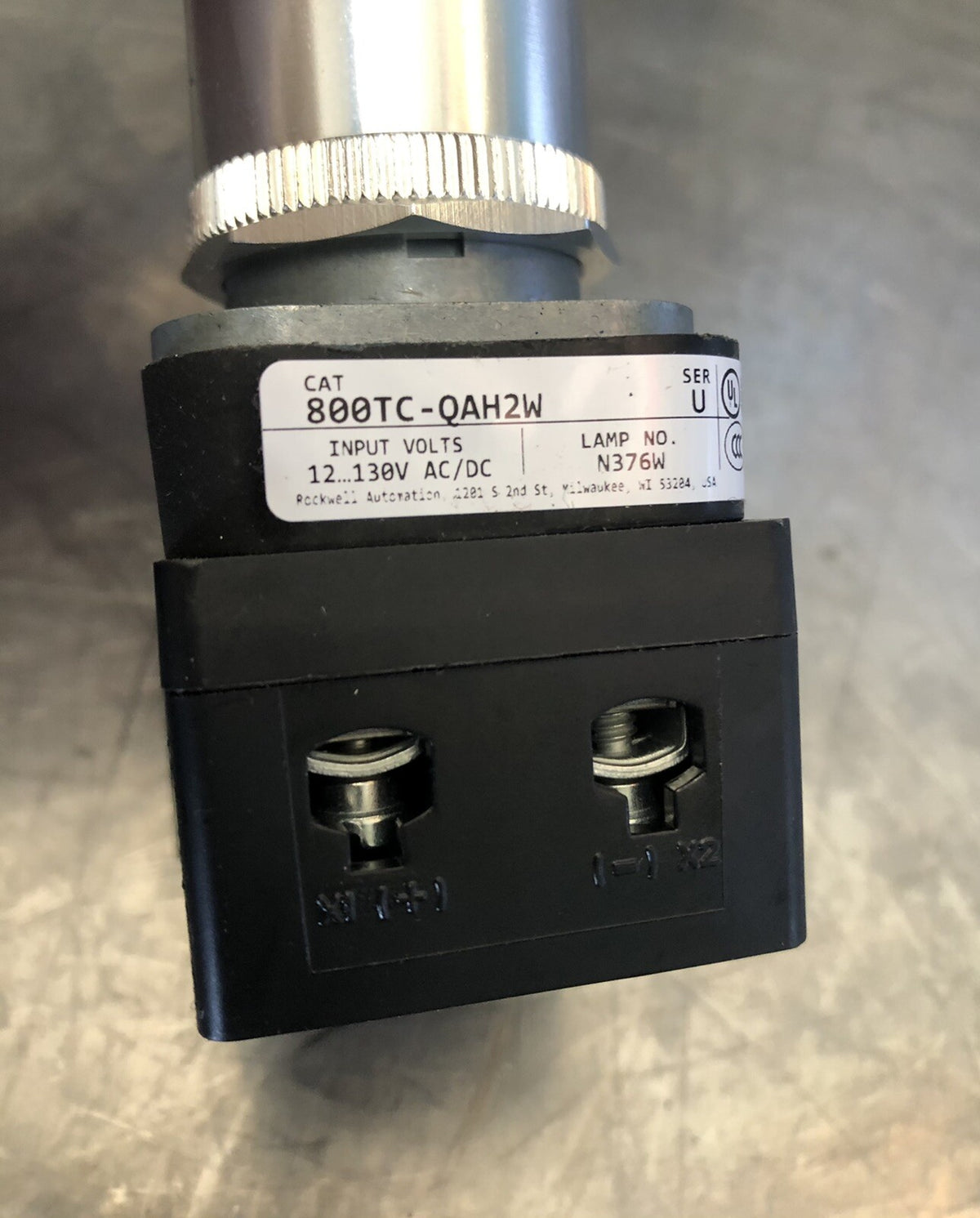 Allen Bradley 800TC-QAH2W 30.5mm Momentary Illuminated Push Button NEW!!
