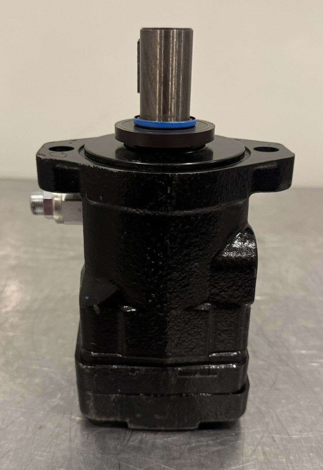 Danfoss 201110A1915AFFAAP Hydraulic Motor NEW! FREE SHIPPING!