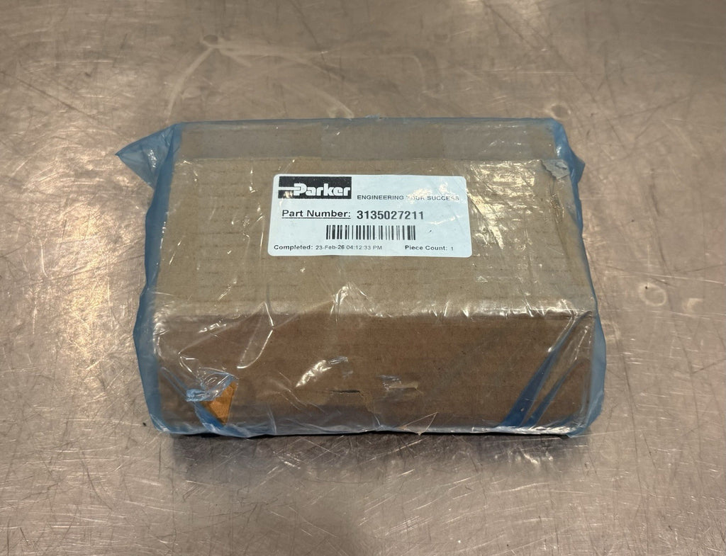 Parker 3135027211 Hydraulic Gear Pump Section Replacement 3135020005 NEW!
