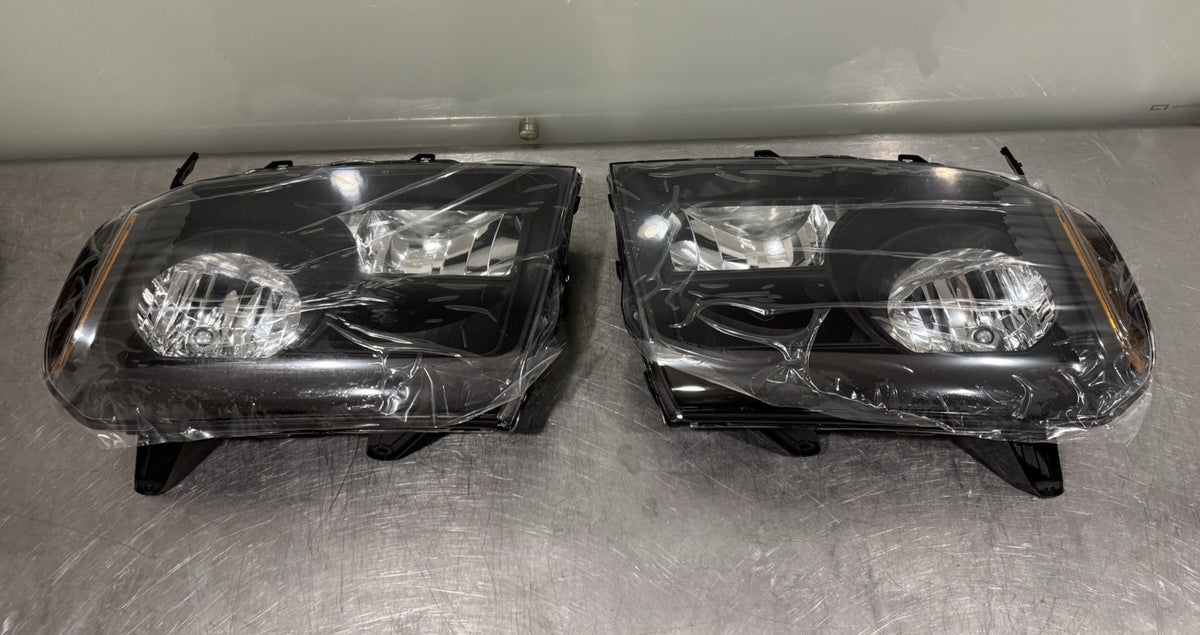 HD-JH-HPIL12-AM-BK Headlight Set Honda Pilot Driver & Passenger NEW IN BOX!