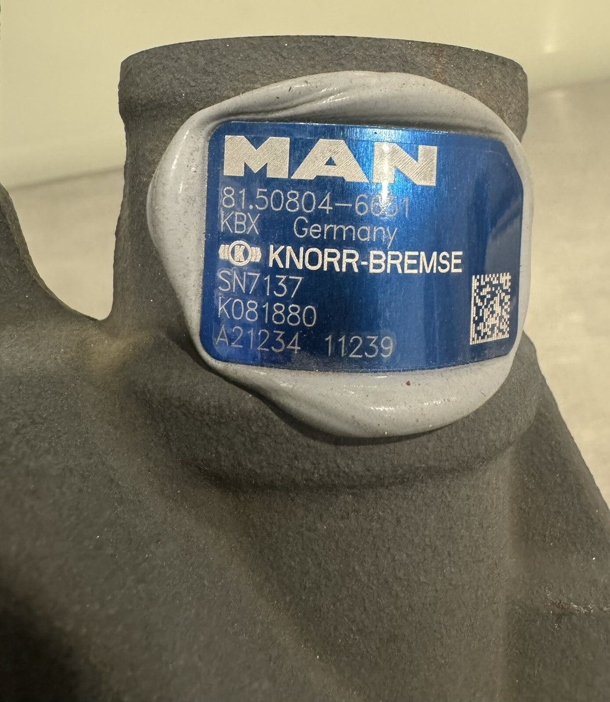 Man 81.50804-6651 Disc Brake Caliper K081880 SN7137 NEW! FREE SHIPPING!