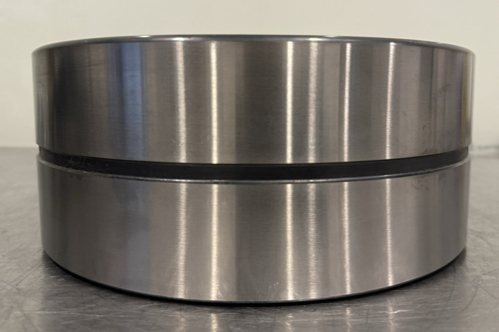 SKF 24132 CC/W3 Spherical Roller Bearing NEW! FREE SHIPPING!