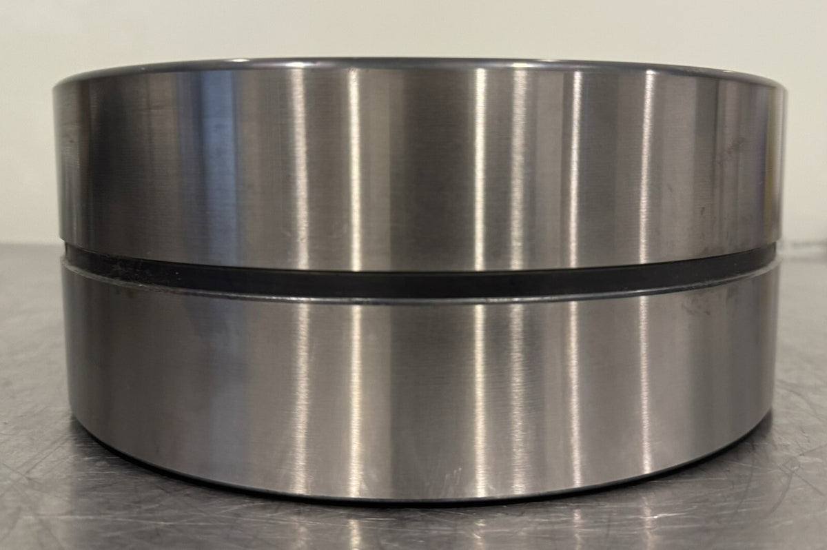 SKF 24132 CC/W3 Spherical Roller Bearing NEW! FREE SHIPPING!