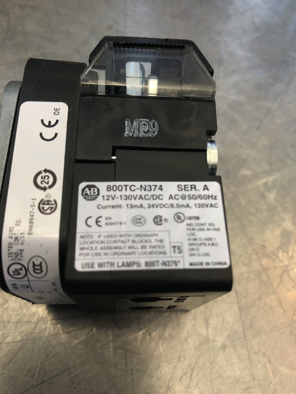 Allen Bradley 800TC-QAH2W 30.5mm Momentary Illuminated Push Button NEW!!