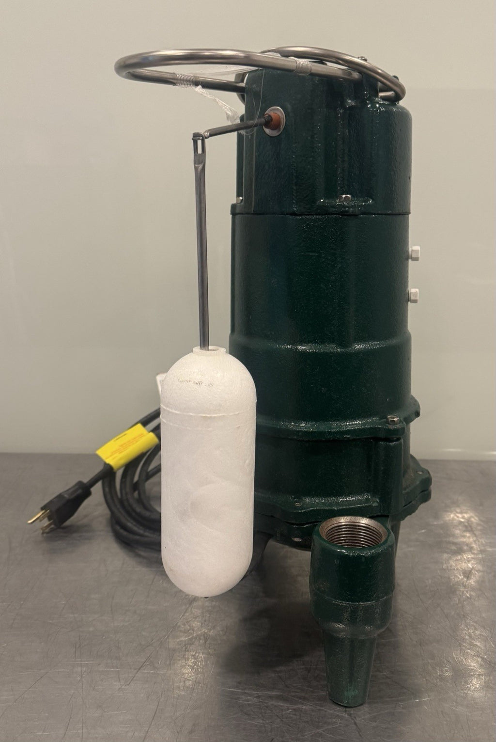 Zoeller 807-0013 Grinder Pump 200-230V 3400 RPM 1HP 6 Amp NEW IN BOX! SHIPS FREE