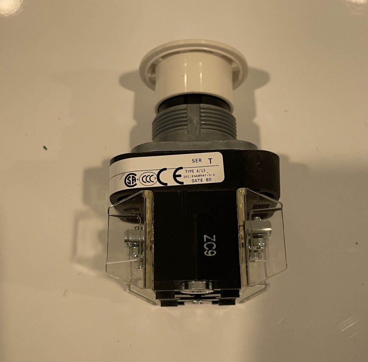 Allen Bradley 800T-FXM5A7 Push Pull Switch NEW! FREE SHIPPING!