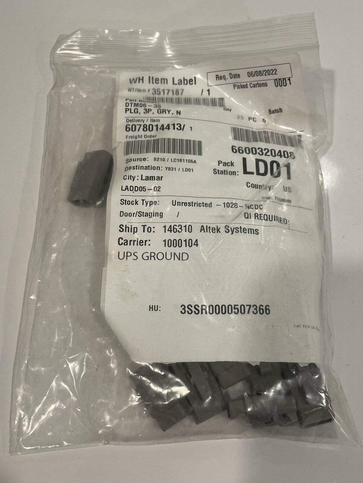 DTM06-3S Connector Plug Housing Gray NEW! FREE SHIPPING!