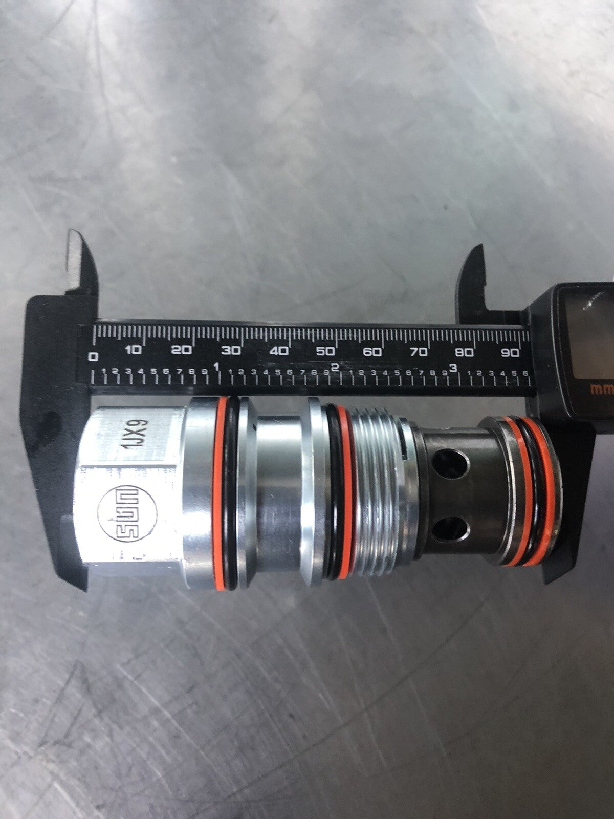 Sun Hydraulics 1JX9 Valve Assembly Hudraulic B109235B01 NEW! FREE SHIPPING!!