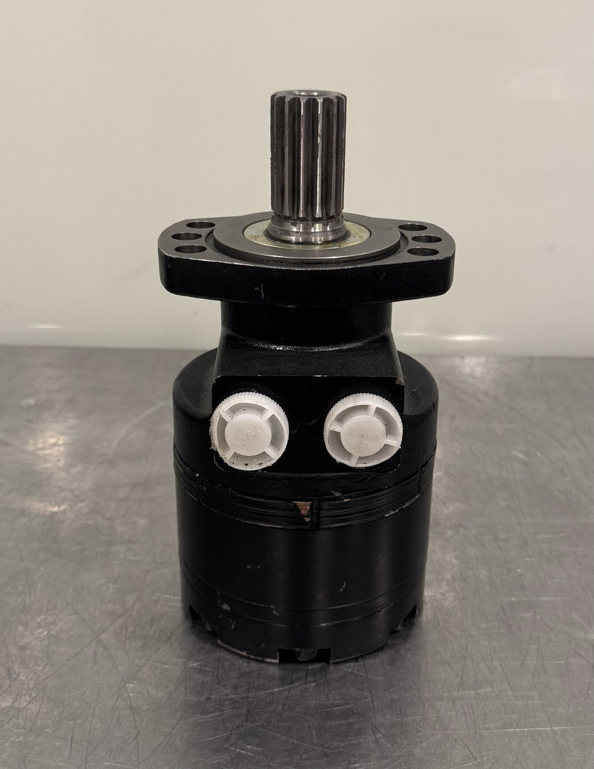 392-2027F Hydro Custom Hydraulic Motor 6 Bolt 475cc 180 RPM NEW! SHIPS FREE!