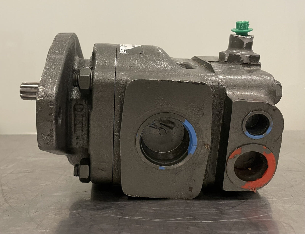Parker 3359400081 Hydraulic Gear Pump Forklift Pump NEW! FREE SHIPPING!