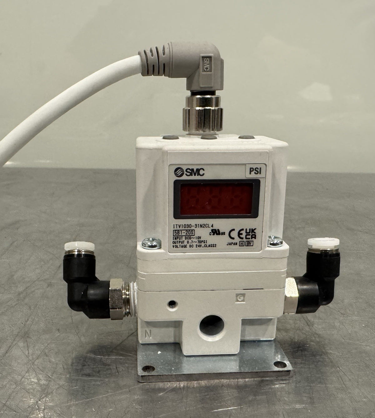 SMC ITV1030-31N2CL4 Electro-Pneumatic Regulator Pressure Controller NEW!