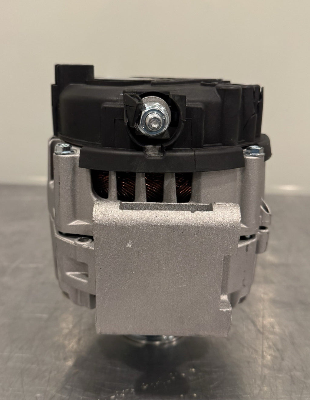 WAI 21487N Alternator 12VDC 220A For Mercedes Benz NEW! DAMAGED CONNECTION!
