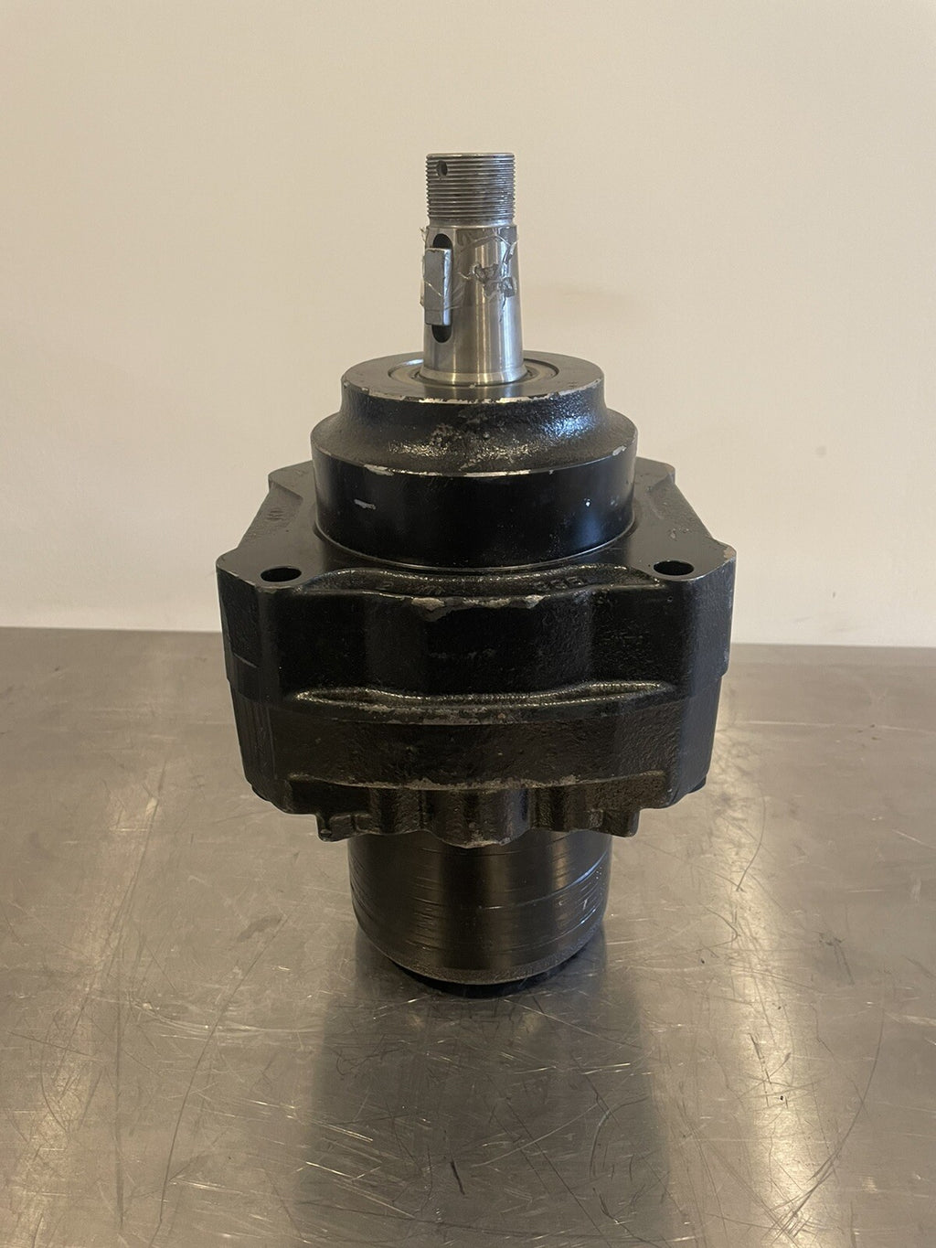 Parker AUC13181 John Deere Hydraulic Motor NEW! FREE SHIPPING!