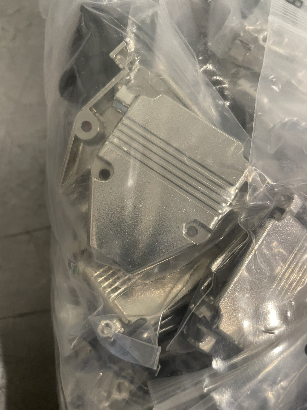 Norcomp 979-025-030R121 D-Sub Backshell Connector 979 Series NEW! FREE SHIPPING!