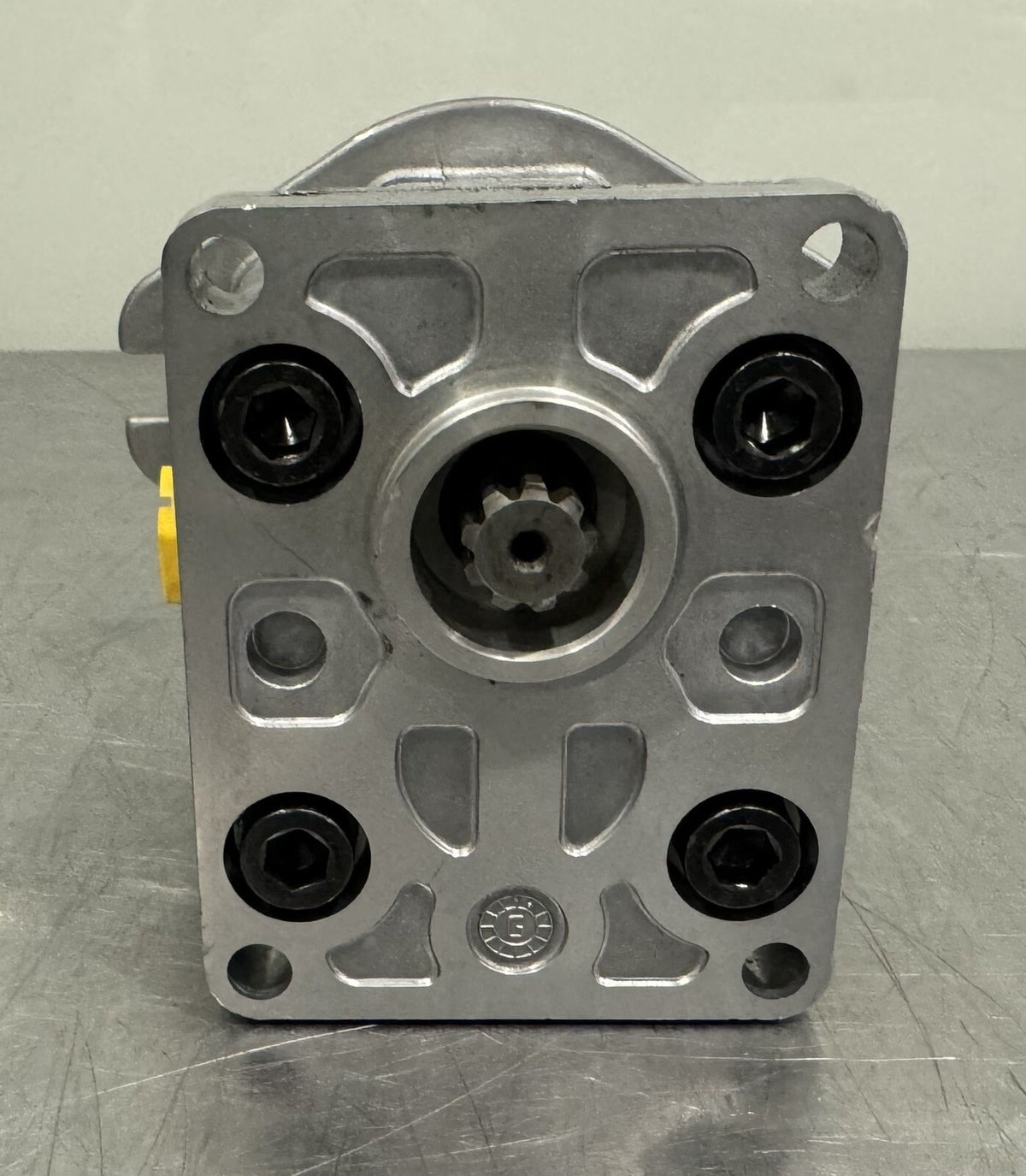 211.20.153.00 Hydraulic Gear Pump Aluminum SNW2NN/014R106GE NEW! FREE SHIPPING!