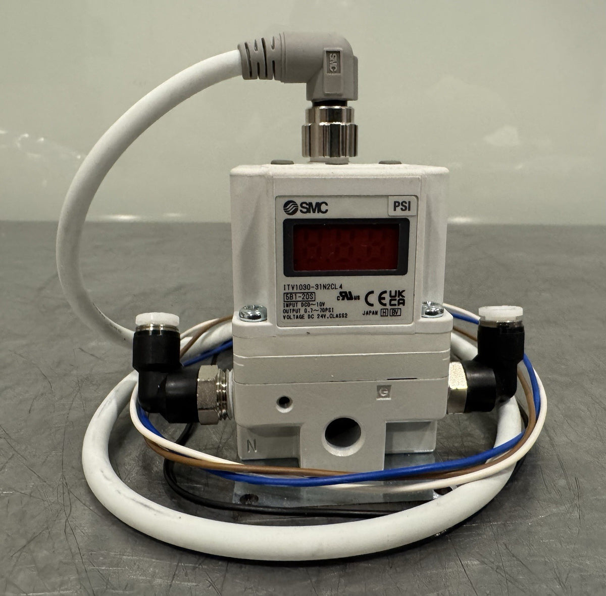 SMC ITV1030-31N2CL4 Electro-Pneumatic Regulator Pressure Controller NEW!