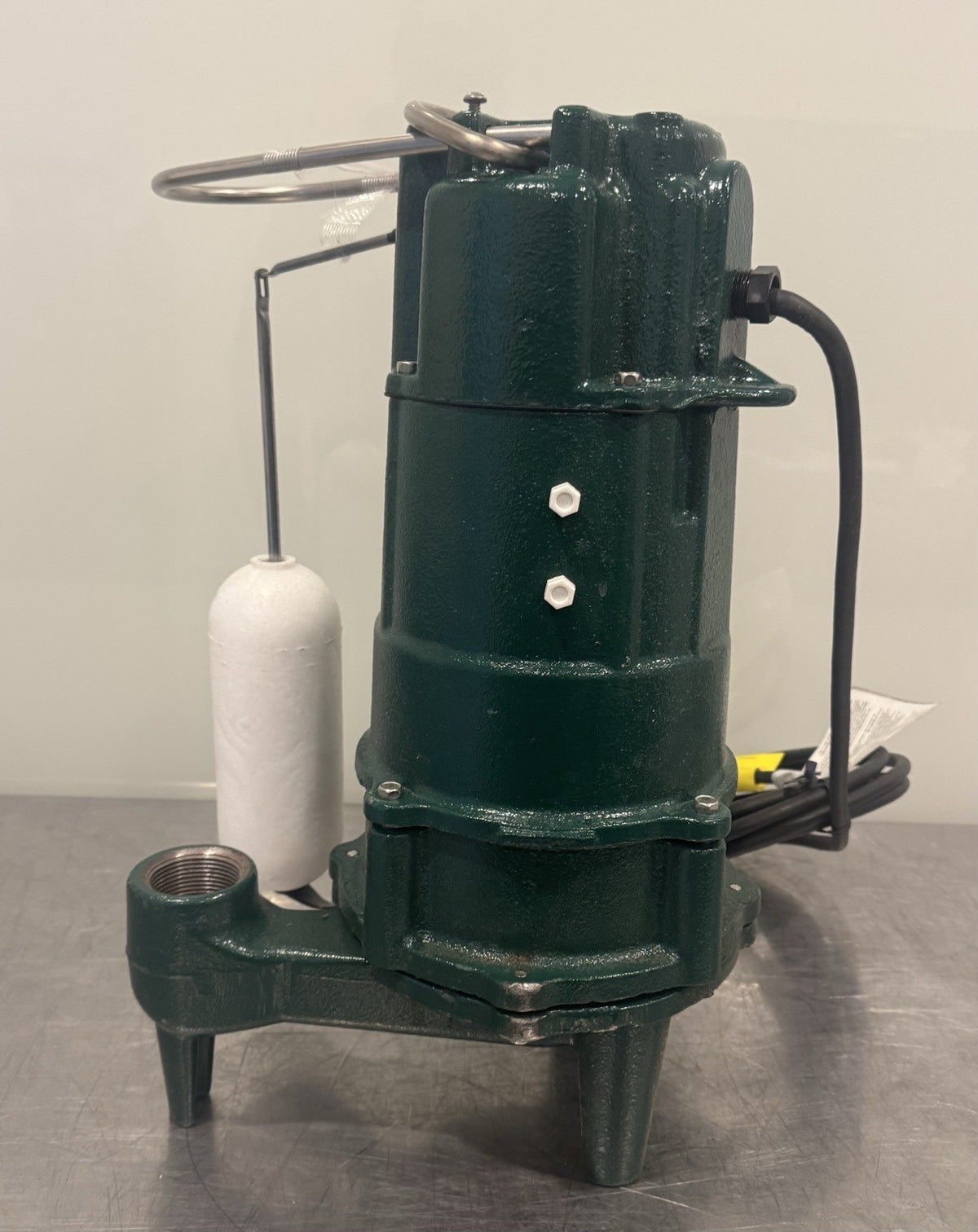 Zoeller 807-0013 Grinder Pump 200-230V 3400 RPM 1HP 6 Amp NEW IN BOX! SHIPS FREE