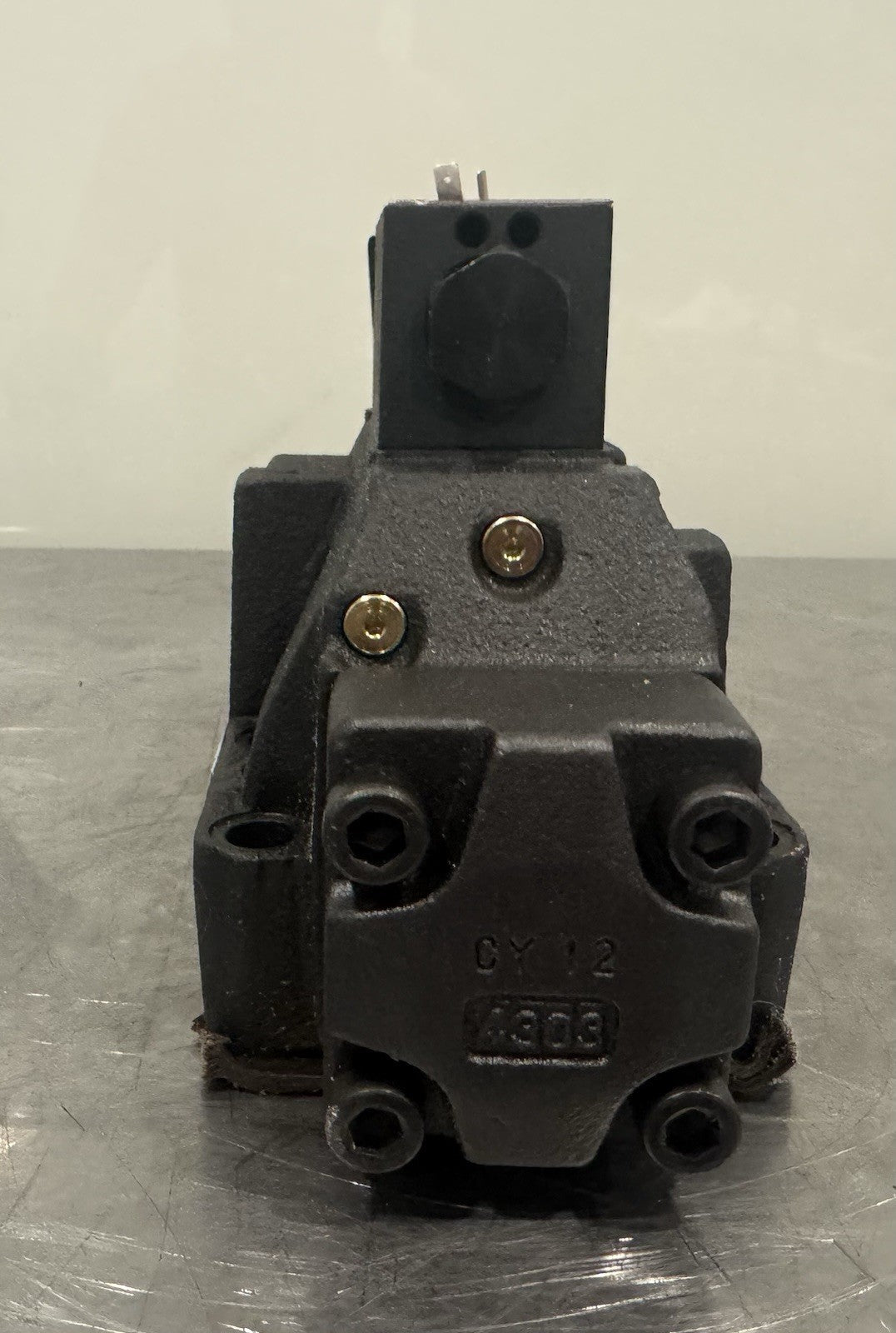 Vickers DG5V-8-H-2A-M-U-B-10 Hydraulic Control Valve ASSY NEW! FREE SHIPPING!
