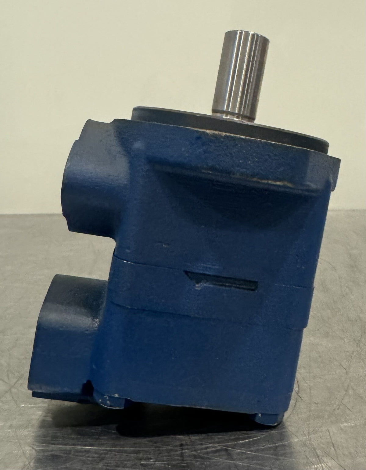 V101S3S1C20R Hydraulic Vane Pump Keyed Shaft NEW! FREE SHIPPING!