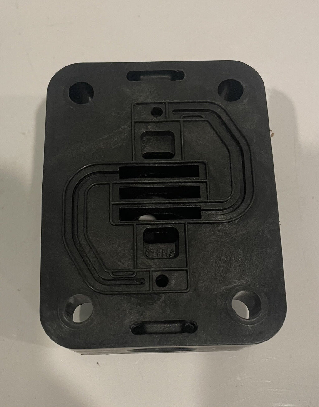 Warren Rupp 095-106-551 Sandpiper Main Air Valve Body S05/07/10 095.106.551 NEW!