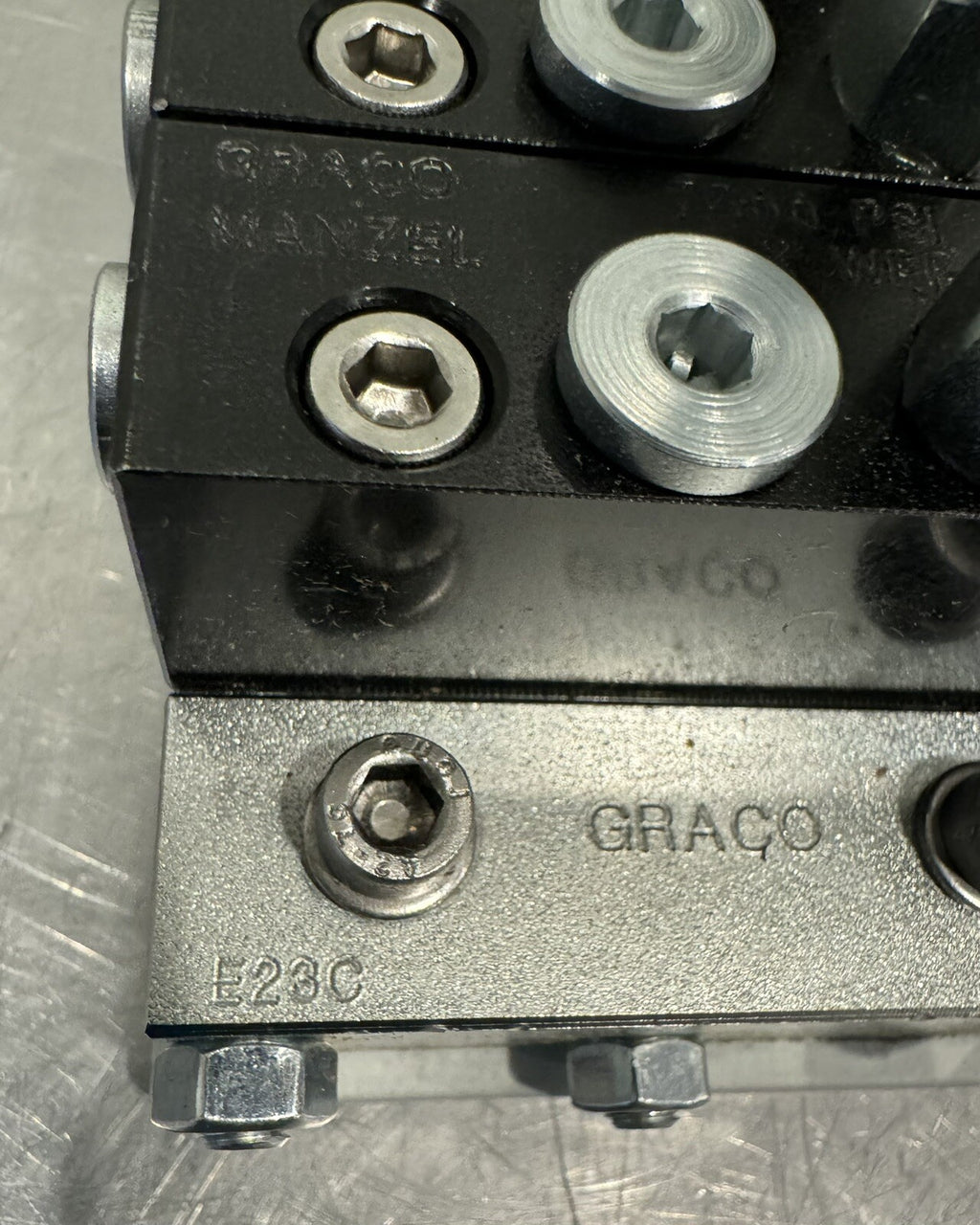 Graco Valve Block ASSY MHH-06S E23C C22C NEW! FREE SHIPPING!