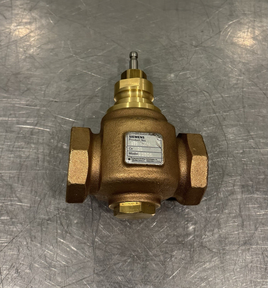 Siemens 599-03061 Globe Valve 1-1/2” Female Threaded 022506 NEW! SHIPS FREE!