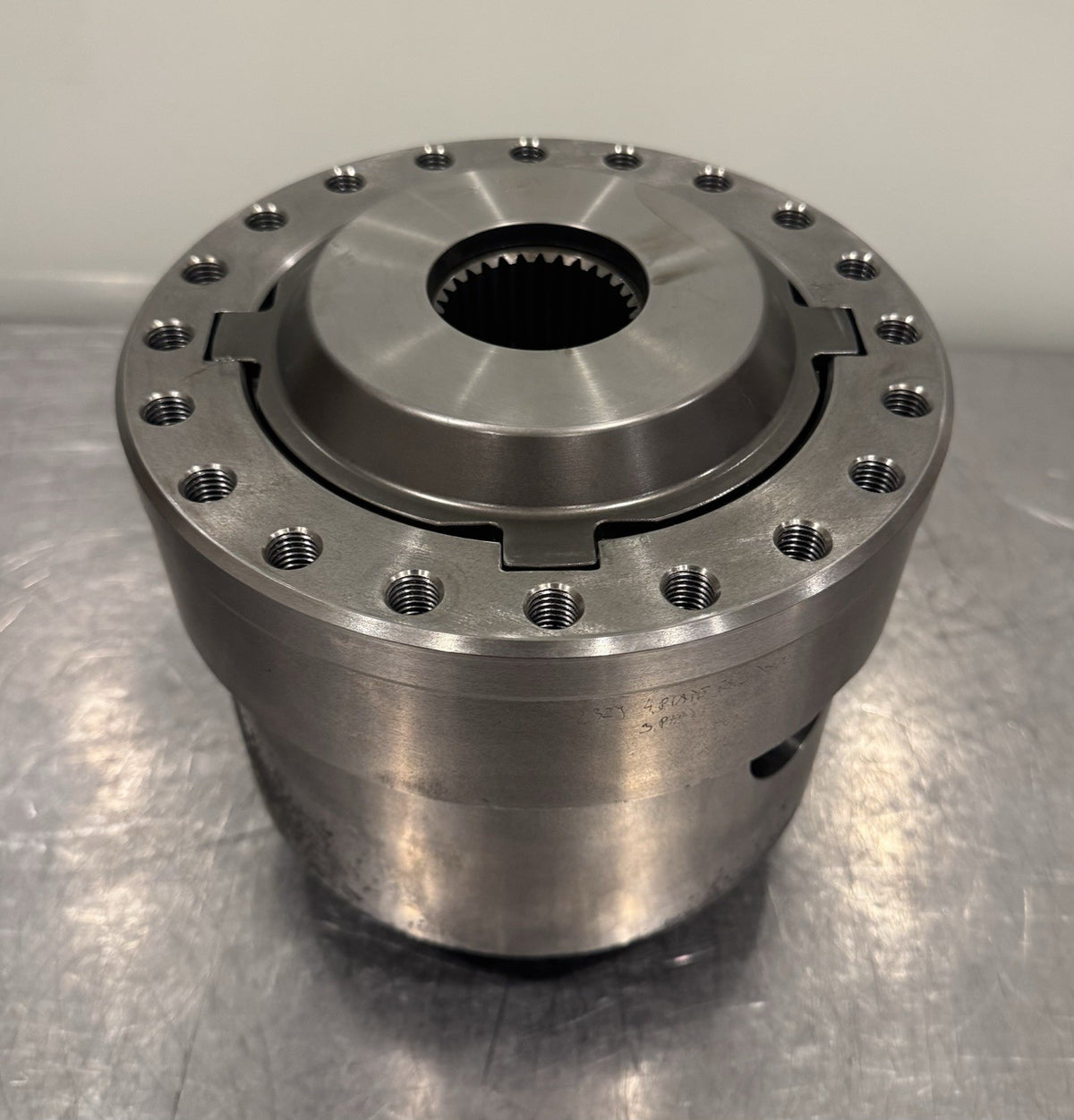 Caterpillar Carrier Differential CAT 30 Spline 20 Bolt NEW! FREE SHIPPING!