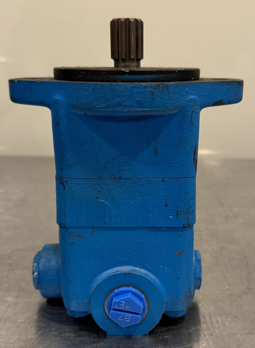 Eaton 719AR00055A Hydraulic Vane Pump V10F1S7T38C8J20L NEW! FREE SHIPPING!