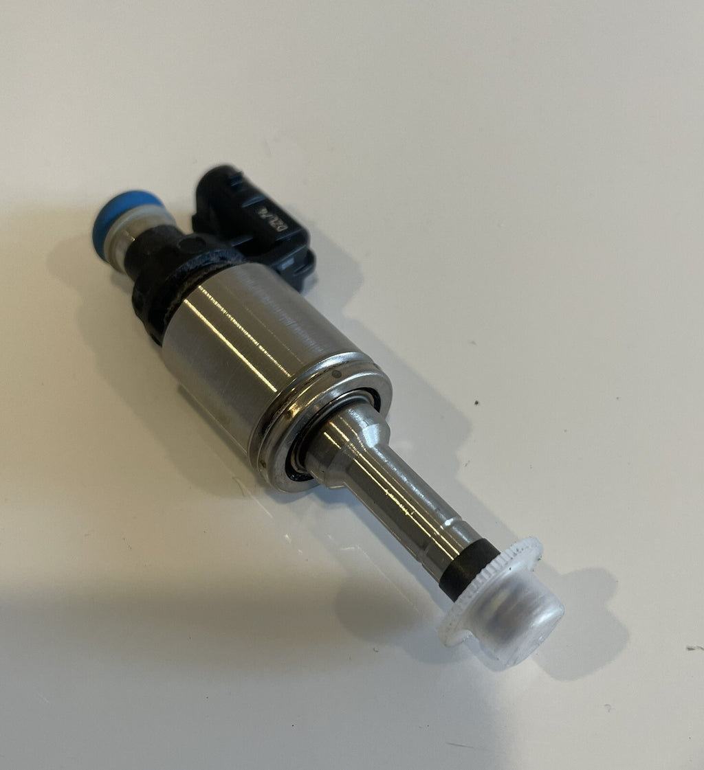 Bosch 0 261 500 556 Injector Valve High Pressure 0261500556 NEW! FREE SHIPPING!