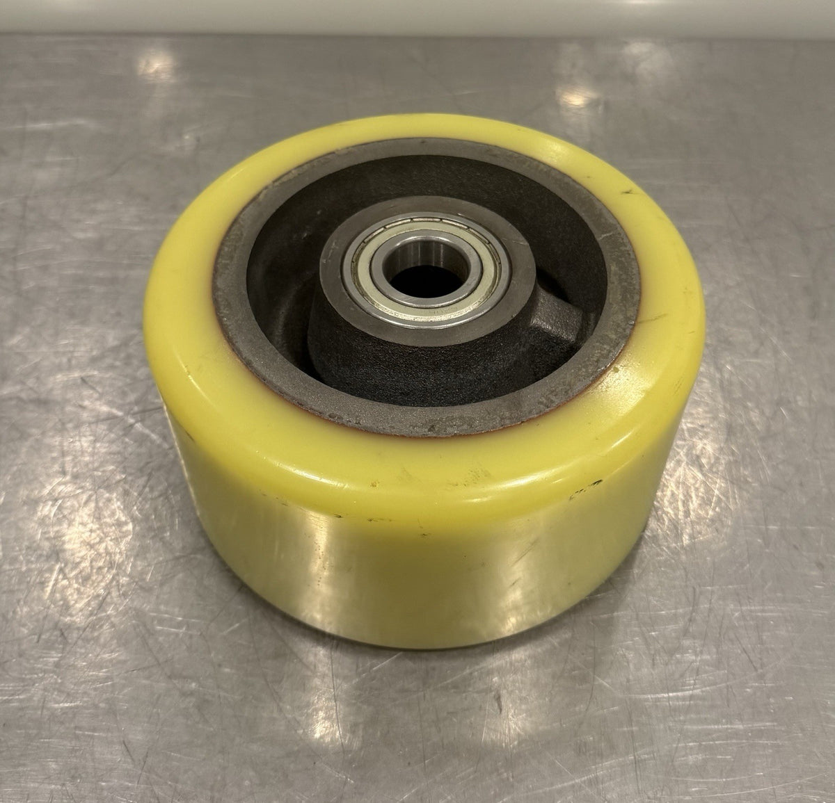 Load Wheel 4” x 8” W/ Hub Bearing Poly Yellow NEW! FREE SHIPPING!