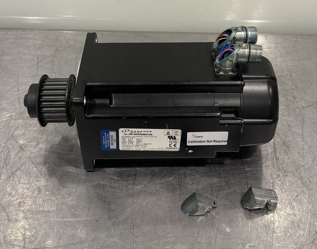 Danaher AKM64P-ANC2R-00 Servo Motor 640 VDC 5500 RPM NEW! FREE SHIPPING!