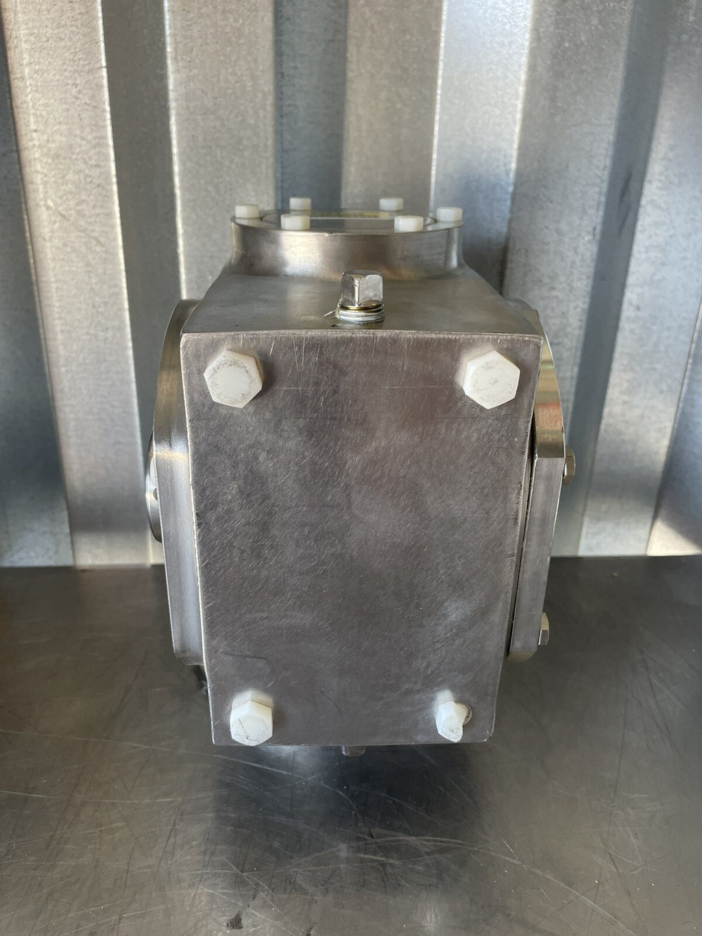 Grove Gear SS-HMQ-824-30-H1-56-20 IronMan Stainless Reducer NEW! FREE SHIPPING!