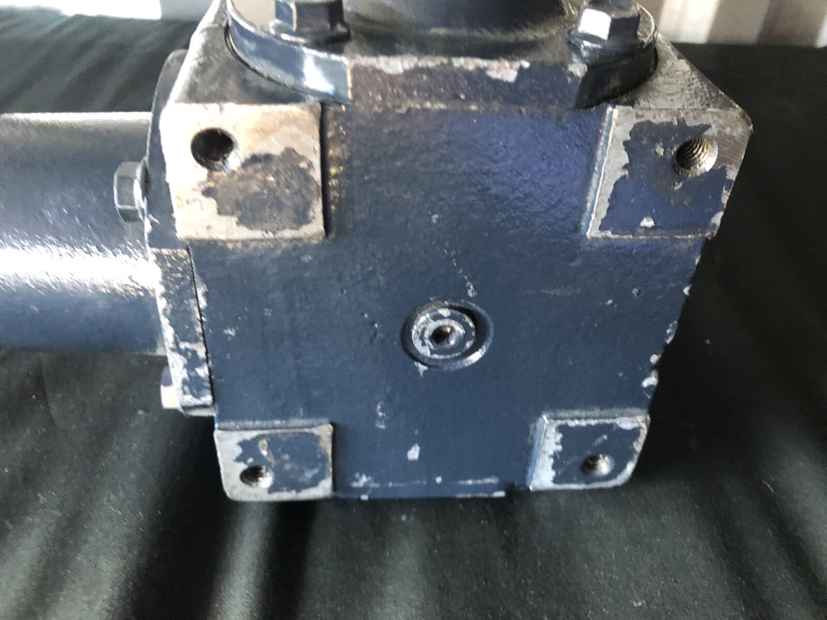 Gear Reduction Angle Motor 04-007 R01 1:1 Ratio  NEW!!! FREE SHIPPING!!!