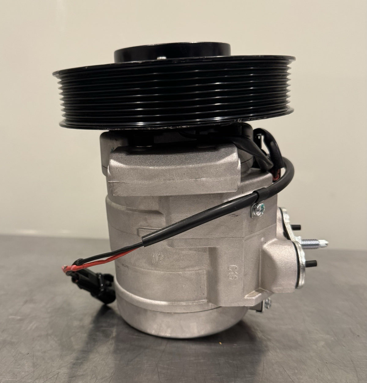 Alliance N83202021031 AC Compressor 83202021031 NEW IN BOX!