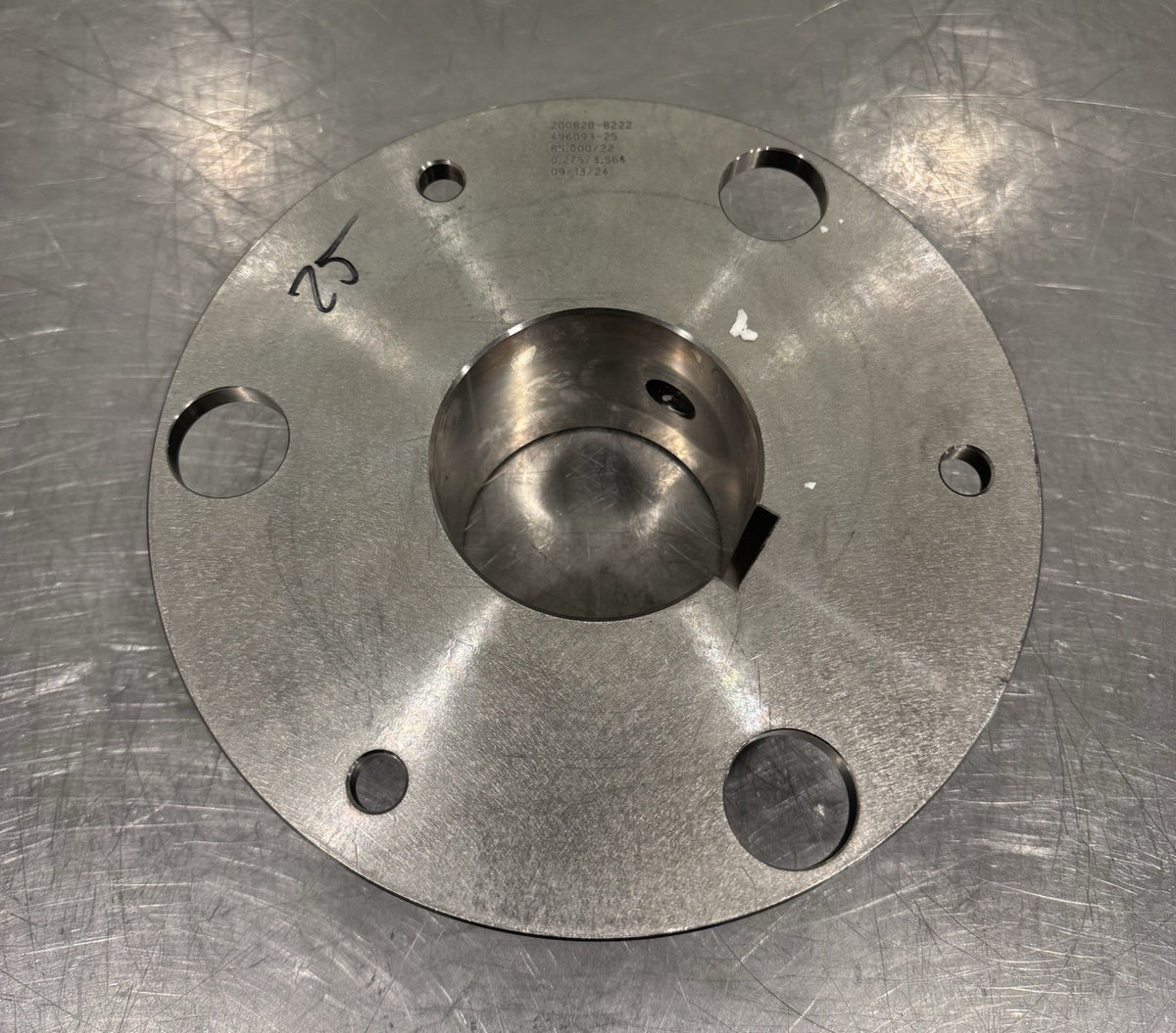 200820-8222 Flanged Bushing Keyed 496093-25 85.000/22 0.275/3.564 NEW SHIPS FREE