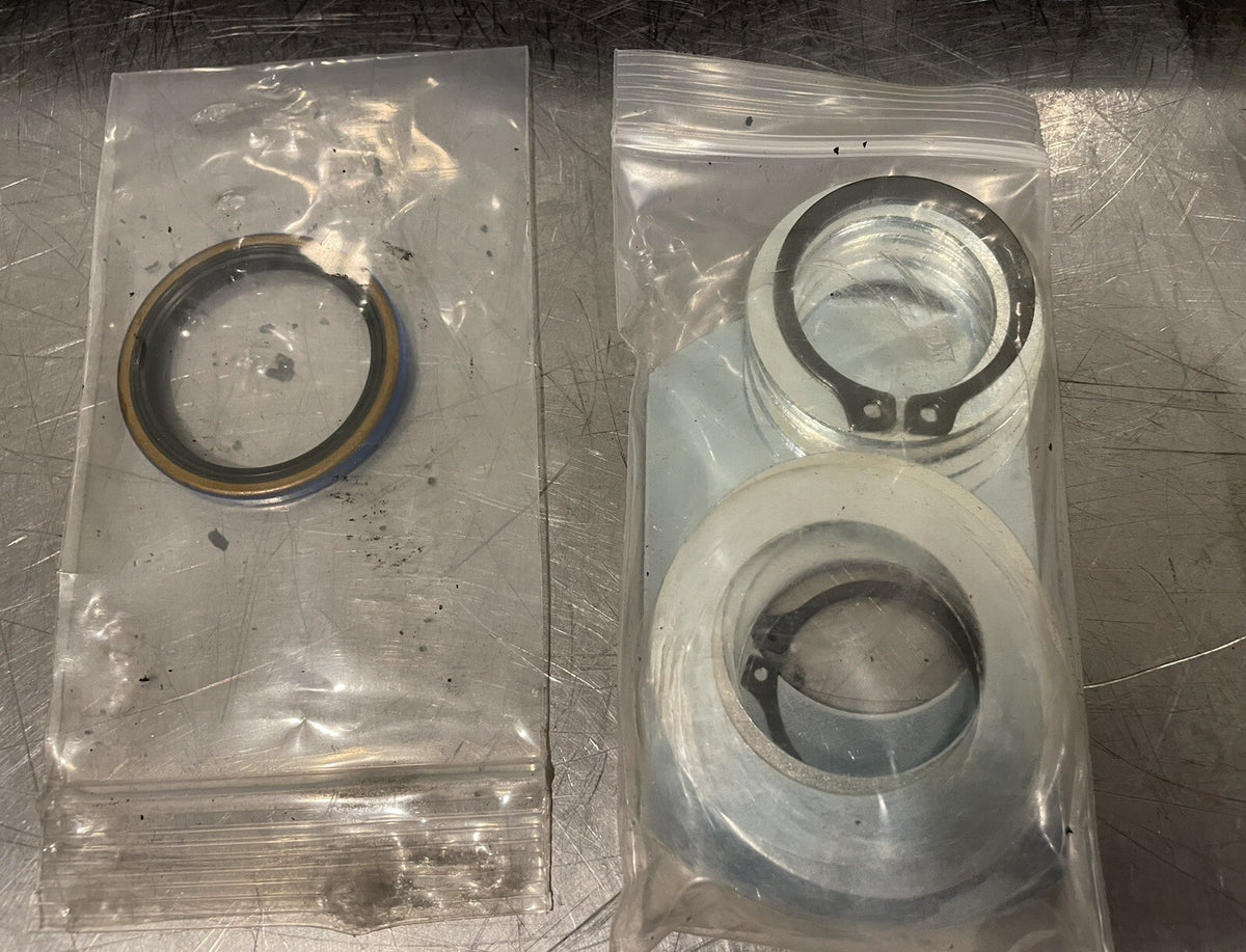 C1124A-R: Extreme S-Cam Bushing Kit (24-3/8" S-Cam, 1-7/8" Bore, Right-Hand)