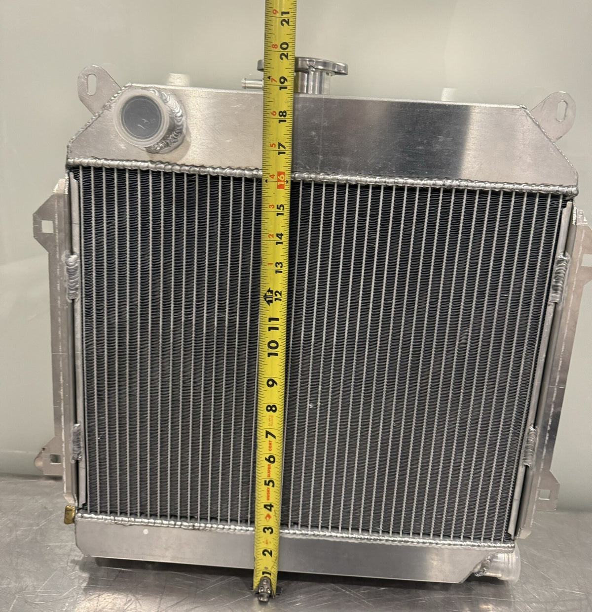 BWR320I Radiator Aluminum NEW IN BOX! FREE SHIPPING!