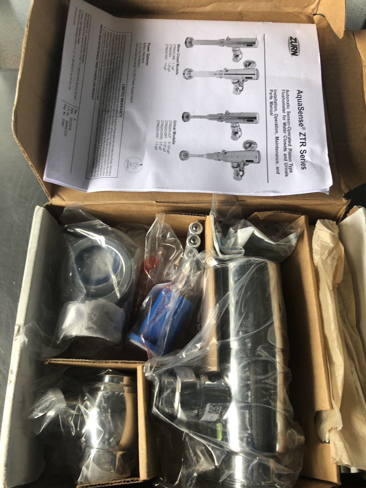 Zurn ZTR6200EV-LL Aquasense Sensor Operated 1.28GPF Water Closet Flush Valve NEW