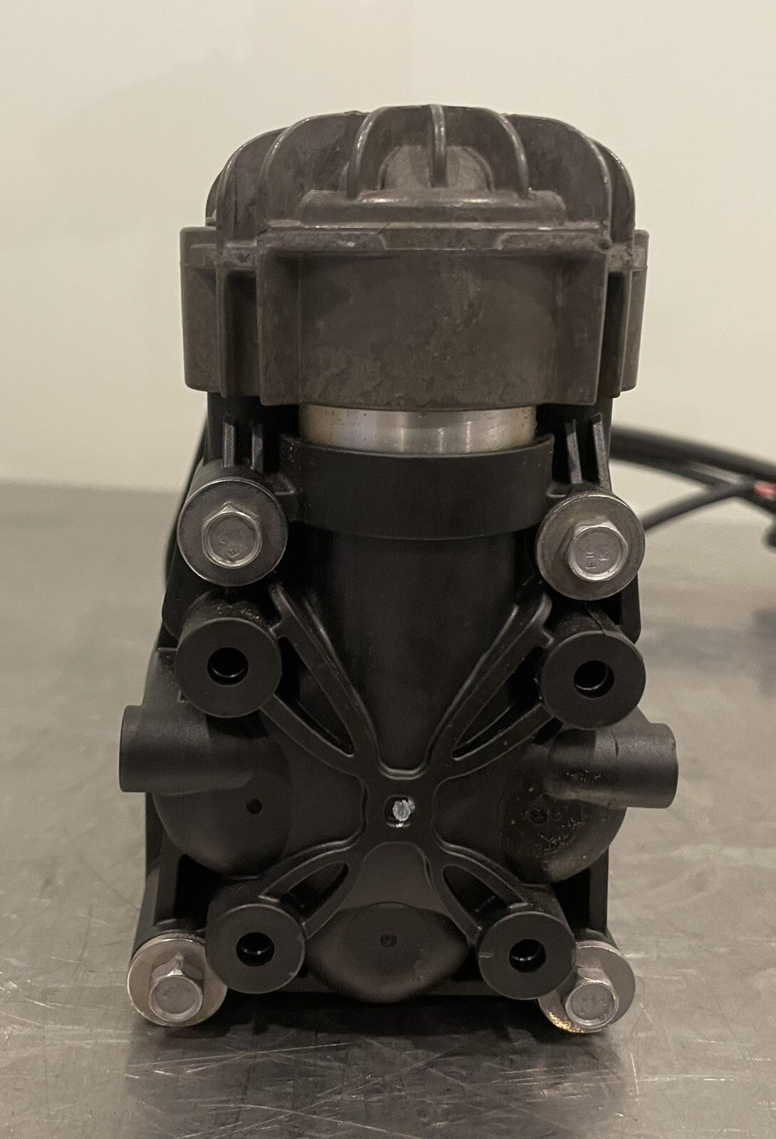 15.1550-0206.2 Continental Air Suspension Compressor 15.1599-0494.1 NEW!