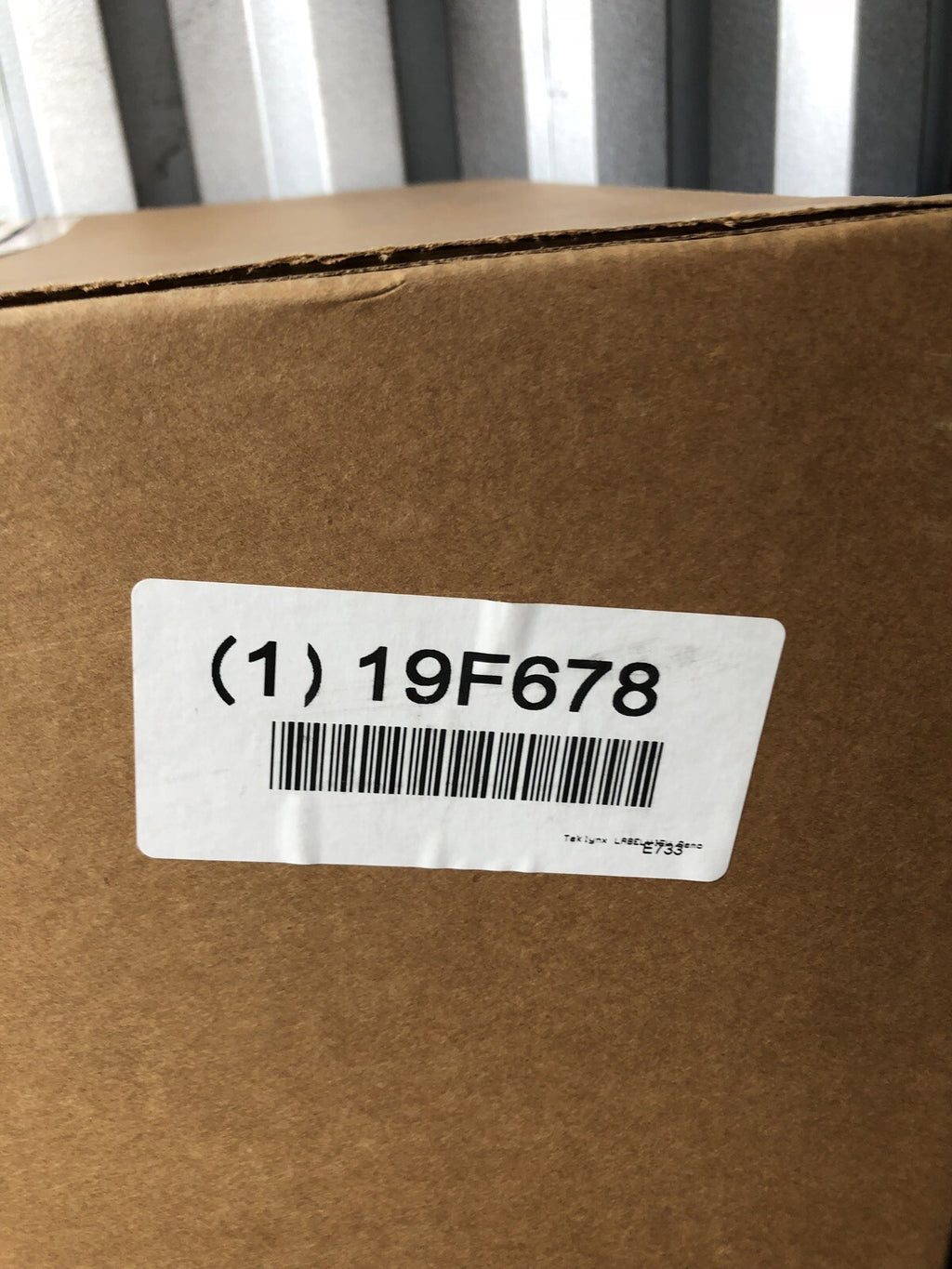 3M E733 V-Bank Commercial HVAC Filter 19F678 MERV A14 24X24X12 NEW IN BOX!!!