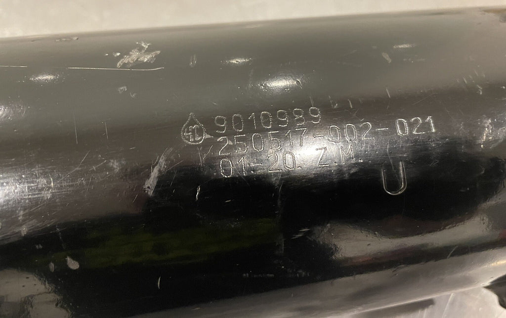 9010989 Hydraulic Cylinder 250517-002-021 1/2” Ports 1.5” Connections NEW!
