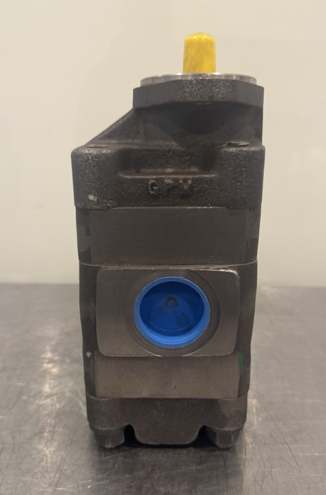 Hydraulic Pump 9 Spline Shaft 2 Bolt 98730260210 NEW! FREE SHIPPING!